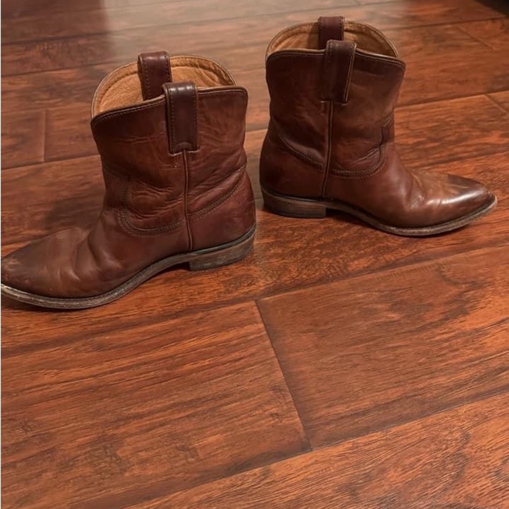 Frye Billy Short Boots, Size 8.5